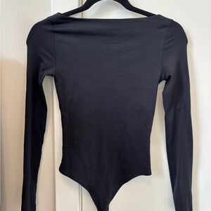 Aritzia Contour Whitney Bodysuit